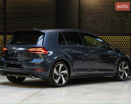 Серый Фольксваген Гольф ГТИ, объемом двигателя 2 л и пробегом 70 тыс. км за 20999 $, фото 2 на Automoto.ua