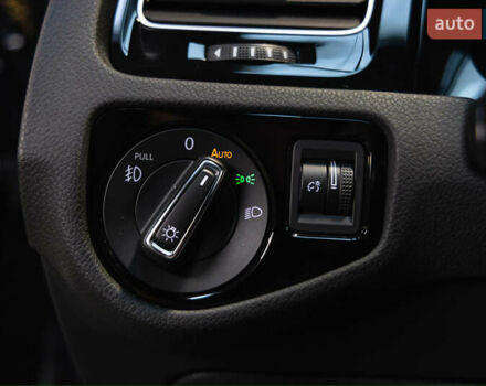 Серый Фольксваген Гольф ГТИ, объемом двигателя 2 л и пробегом 70 тыс. км за 20999 $, фото 21 на Automoto.ua