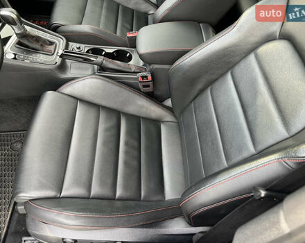 Серый Фольксваген Гольф ГТИ, объемом двигателя 1.98 л и пробегом 52 тыс. км за 23000 $, фото 5 на Automoto.ua