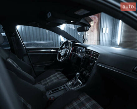 Серый Фольксваген Гольф ГТИ, объемом двигателя 1.98 л и пробегом 114 тыс. км за 23900 $, фото 9 на Automoto.ua