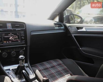 Серый Фольксваген Гольф ГТИ, объемом двигателя 1.98 л и пробегом 113 тыс. км за 17800 $, фото 12 на Automoto.ua