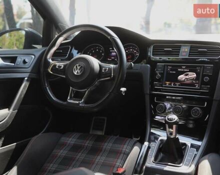 Серый Фольксваген Гольф ГТИ, объемом двигателя 1.98 л и пробегом 113 тыс. км за 17800 $, фото 8 на Automoto.ua