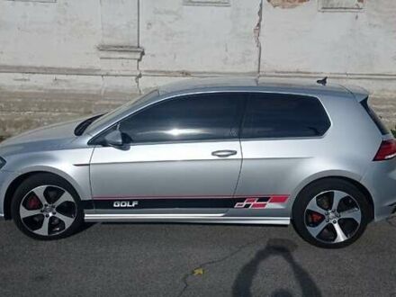 Фольксваген Гольф ГТИ 2015 в Шостке на Automoto.ua Серый Фольксваген Гольф ГТИ, объемом двигателя 1.98 л и пробегом 129 тыс. км за 15000 $, фото 1 на Automoto.ua