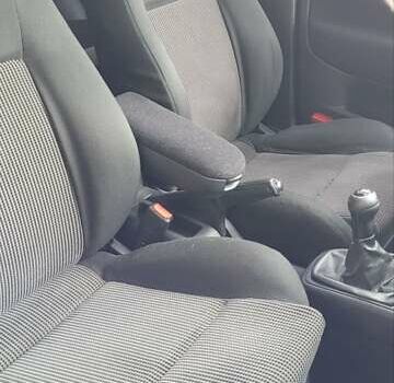 Синій Фольксваген Гольф ГТІ, об'ємом двигуна 1.6 л та пробігом 309 тис. км за 4600 $, фото 14 на Automoto.ua