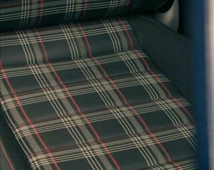 Синий Фольксваген Гольф ГТИ, объемом двигателя 1.98 л и пробегом 112 тыс. км за 15900 $, фото 8 на Automoto.ua