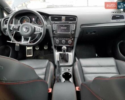 Синий Фольксваген Гольф ГТИ, объемом двигателя 1.98 л и пробегом 84 тыс. км за 2400 $, фото 7 на Automoto.ua