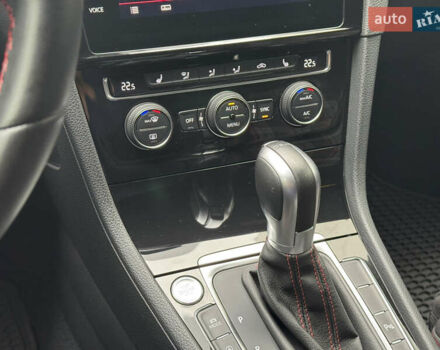 Синий Фольксваген Гольф ГТИ, объемом двигателя 2 л и пробегом 118 тыс. км за 22700 $, фото 27 на Automoto.ua