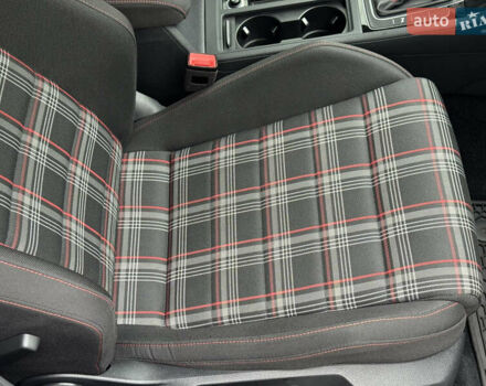 Синий Фольксваген Гольф ГТИ, объемом двигателя 2 л и пробегом 118 тыс. км за 22700 $, фото 18 на Automoto.ua