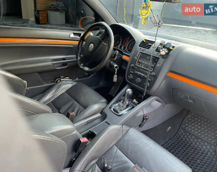 Оранжевый Фольксваген Гольф ГТИ, объемом двигателя 2 л и пробегом 290 тыс. км за 8999 $, фото 7 на Automoto.ua