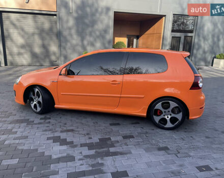 Оранжевый Фольксваген Гольф ГТИ, объемом двигателя 2 л и пробегом 290 тыс. км за 8999 $, фото 4 на Automoto.ua