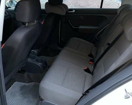 Білий Фольксваген Golf Plus, об'ємом двигуна 1.4 л та пробігом 195 тис. км за 5000 $, фото 3 на Automoto.ua