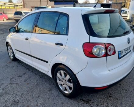 Белый Фольксваген Гольф Плюс, объемом двигателя 1.4 л и пробегом 264 тыс. км за 3950 $, фото 2 на Automoto.ua
