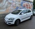 Белый Фольксваген Гольф Плюс, объемом двигателя 1.4 л и пробегом 195 тыс. км за 5000 $, фото 1 на Automoto.ua