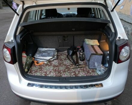 Белый Фольксваген Гольф Плюс, объемом двигателя 1.4 л и пробегом 195 тыс. км за 5000 $, фото 5 на Automoto.ua