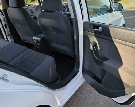 Білий Фольксваген Golf Plus, об'ємом двигуна 1.9 л та пробігом 295 тис. км за 5600 $, фото 25 на Automoto.ua