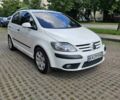 Белый Фольксваген Гольф Плюс, объемом двигателя 2 л и пробегом 265 тыс. км за 7100 $, фото 1 на Automoto.ua
