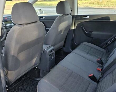 Белый Фольксваген Гольф Плюс, объемом двигателя 1.9 л и пробегом 295 тыс. км за 5600 $, фото 15 на Automoto.ua