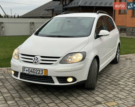 Белый Фольксваген Гольф Плюс, объемом двигателя 1.4 л и пробегом 167 тыс. км за 6500 $, фото 5 на Automoto.ua