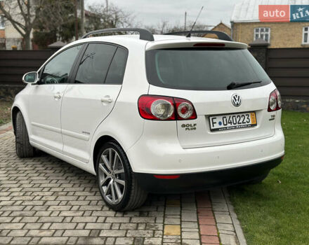 Белый Фольксваген Гольф Плюс, объемом двигателя 1.4 л и пробегом 167 тыс. км за 6500 $, фото 6 на Automoto.ua