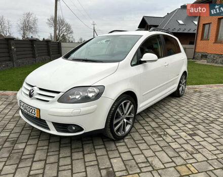 Белый Фольксваген Гольф Плюс, объемом двигателя 1.4 л и пробегом 167 тыс. км за 6500 $, фото 20 на Automoto.ua
