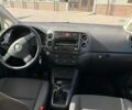 Белый Фольксваген Гольф Плюс, объемом двигателя 1.6 л и пробегом 250 тыс. км за 6850 $, фото 11 на Automoto.ua