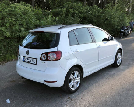 Белый Фольксваген Гольф Плюс, объемом двигателя 1.6 л и пробегом 280 тыс. км за 8200 $, фото 6 на Automoto.ua