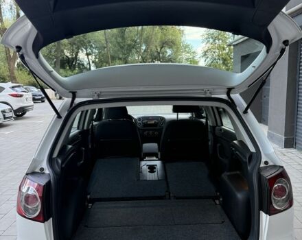 Білий Фольксваген Golf Plus, об'ємом двигуна 1.4 л та пробігом 260 тис. км за 6800 $, фото 9 на Automoto.ua