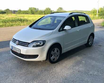 Белый Фольксваген Гольф Плюс, объемом двигателя 1.6 л и пробегом 280 тыс. км за 8200 $, фото 3 на Automoto.ua