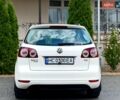 Белый Фольксваген Гольф Плюс, объемом двигателя 1.6 л и пробегом 290 тыс. км за 8200 $, фото 5 на Automoto.ua