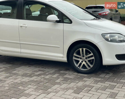 Белый Фольксваген Гольф Плюс, объемом двигателя 1.6 л и пробегом 236 тыс. км за 7500 $, фото 7 на Automoto.ua