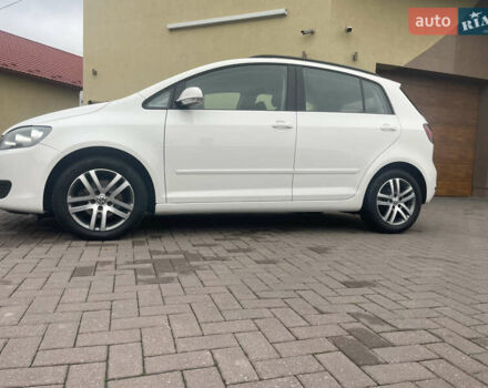Белый Фольксваген Гольф Плюс, объемом двигателя 1.6 л и пробегом 236 тыс. км за 7500 $, фото 21 на Automoto.ua