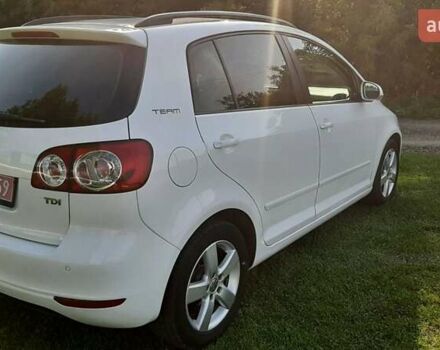Білий Фольксваген Golf Plus, об'ємом двигуна 1.6 л та пробігом 203 тис. км за 7900 $, фото 2 на Automoto.ua