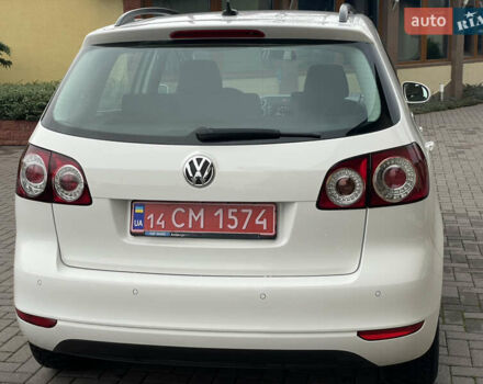 Белый Фольксваген Гольф Плюс, объемом двигателя 1.6 л и пробегом 236 тыс. км за 7500 $, фото 13 на Automoto.ua