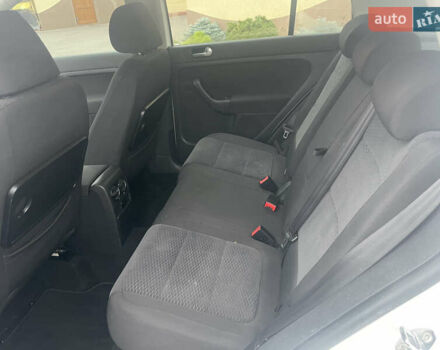 Белый Фольксваген Гольф Плюс, объемом двигателя 1.6 л и пробегом 236 тыс. км за 7500 $, фото 57 на Automoto.ua