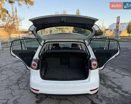 Белый Фольксваген Гольф Плюс, объемом двигателя 1.6 л и пробегом 200 тыс. км за 7999 $, фото 32 на Automoto.ua