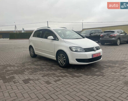 Белый Фольксваген Гольф Плюс, объемом двигателя 1.6 л и пробегом 236 тыс. км за 7500 $, фото 6 на Automoto.ua