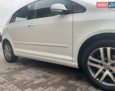 Белый Фольксваген Гольф Плюс, объемом двигателя 1.6 л и пробегом 236 тыс. км за 7500 $, фото 37 на Automoto.ua