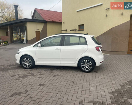 Белый Фольксваген Гольф Плюс, объемом двигателя 1.6 л и пробегом 236 тыс. км за 7500 $, фото 19 на Automoto.ua