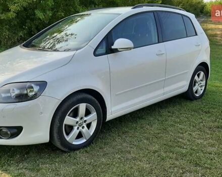 Білий Фольксваген Golf Plus, об'ємом двигуна 1.6 л та пробігом 203 тис. км за 7900 $, фото 21 на Automoto.ua
