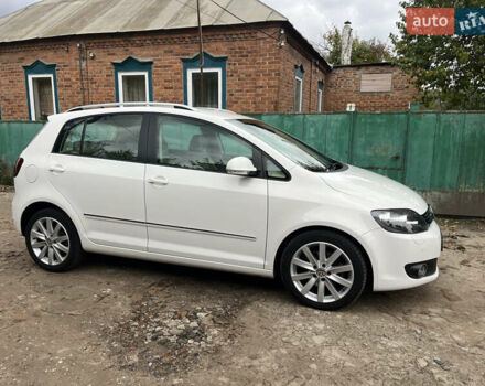 Белый Фольксваген Гольф Плюс, объемом двигателя 1.6 л и пробегом 195 тыс. км за 8950 $, фото 4 на Automoto.ua