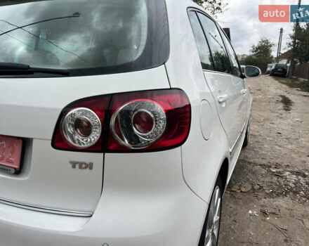 Белый Фольксваген Гольф Плюс, объемом двигателя 1.6 л и пробегом 195 тыс. км за 8950 $, фото 14 на Automoto.ua