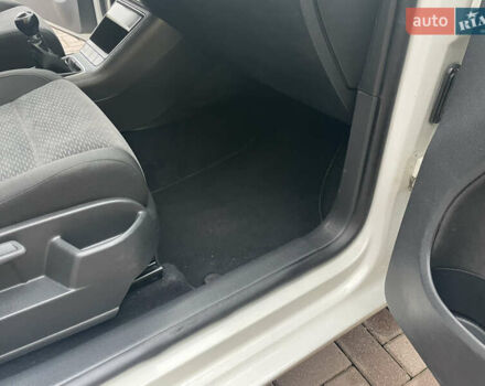 Белый Фольксваген Гольф Плюс, объемом двигателя 1.6 л и пробегом 236 тыс. км за 7500 $, фото 64 на Automoto.ua