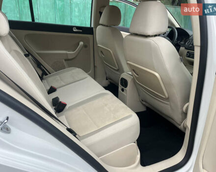 Белый Фольксваген Гольф Плюс, объемом двигателя 1.6 л и пробегом 195 тыс. км за 8950 $, фото 70 на Automoto.ua