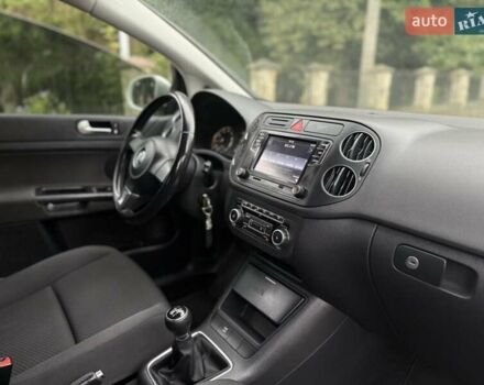 Білий Фольксваген Golf Plus, об'ємом двигуна 1.39 л та пробігом 288 тис. км за 6350 $, фото 6 на Automoto.ua