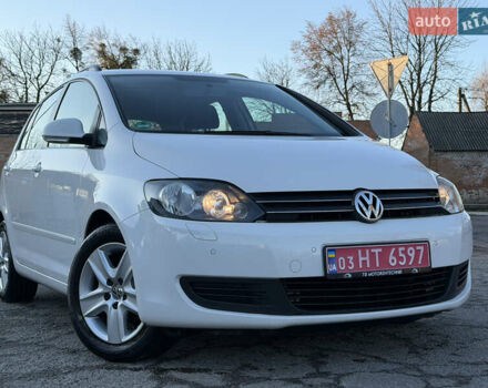 Белый Фольксваген Гольф Плюс, объемом двигателя 1.6 л и пробегом 200 тыс. км за 7999 $, фото 7 на Automoto.ua