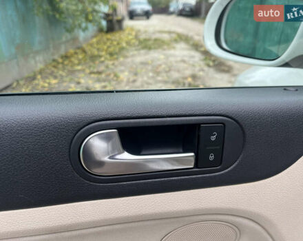 Белый Фольксваген Гольф Плюс, объемом двигателя 1.6 л и пробегом 195 тыс. км за 8950 $, фото 61 на Automoto.ua