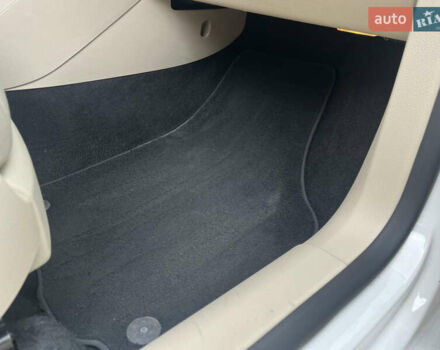 Белый Фольксваген Гольф Плюс, объемом двигателя 1.6 л и пробегом 195 тыс. км за 8950 $, фото 79 на Automoto.ua