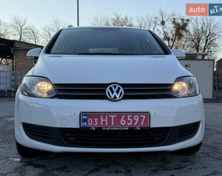Белый Фольксваген Гольф Плюс, объемом двигателя 1.6 л и пробегом 200 тыс. км за 7999 $, фото 10 на Automoto.ua