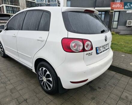 Белый Фольксваген Гольф Плюс, объемом двигателя 1.4 л и пробегом 146 тыс. км за 8000 $, фото 13 на Automoto.ua