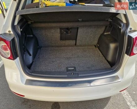 Белый Фольксваген Гольф Плюс, объемом двигателя 1.4 л и пробегом 161 тыс. км за 7019 $, фото 12 на Automoto.ua